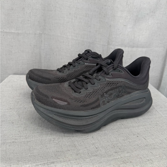 Hoka One One Bondi 9 Triple Black 1162011-BBLC Women’s Running Sneakers sz 8B - Picture 2 of 8